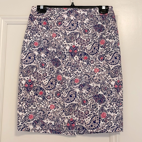 Ann Taylor pink floral pencil skirt, size 0 - Picture 1 of 3